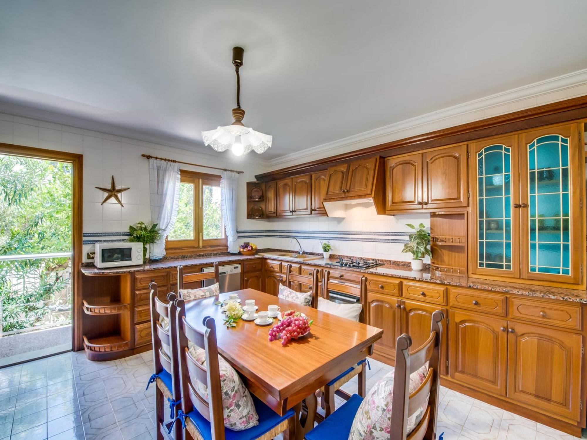 Picturesque Near Harbor * Alcudia (Mallorca)